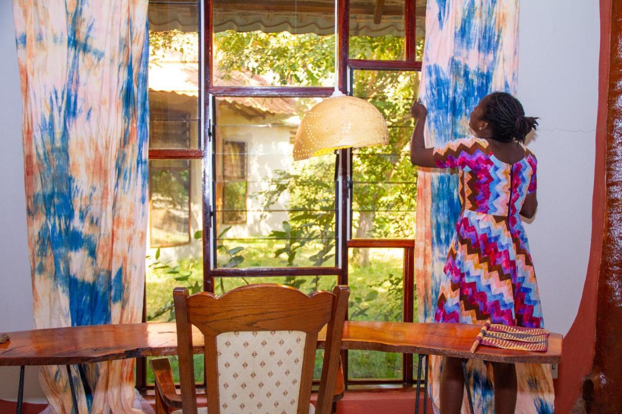 Mama Africa Art Residence & Art Center Gambia Tanji Eksteriør bilde