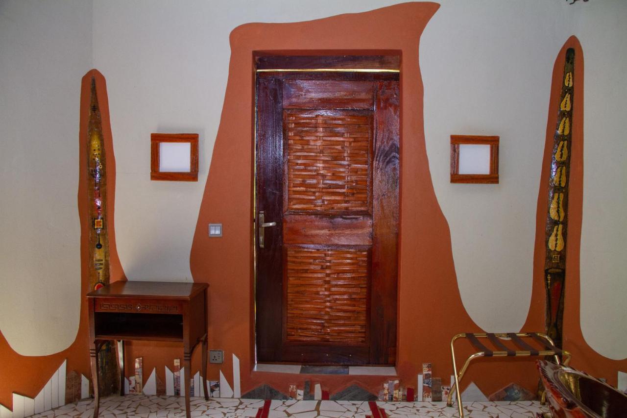 Mama Africa Art Residence & Art Center Gambia Tanji Eksteriør bilde
