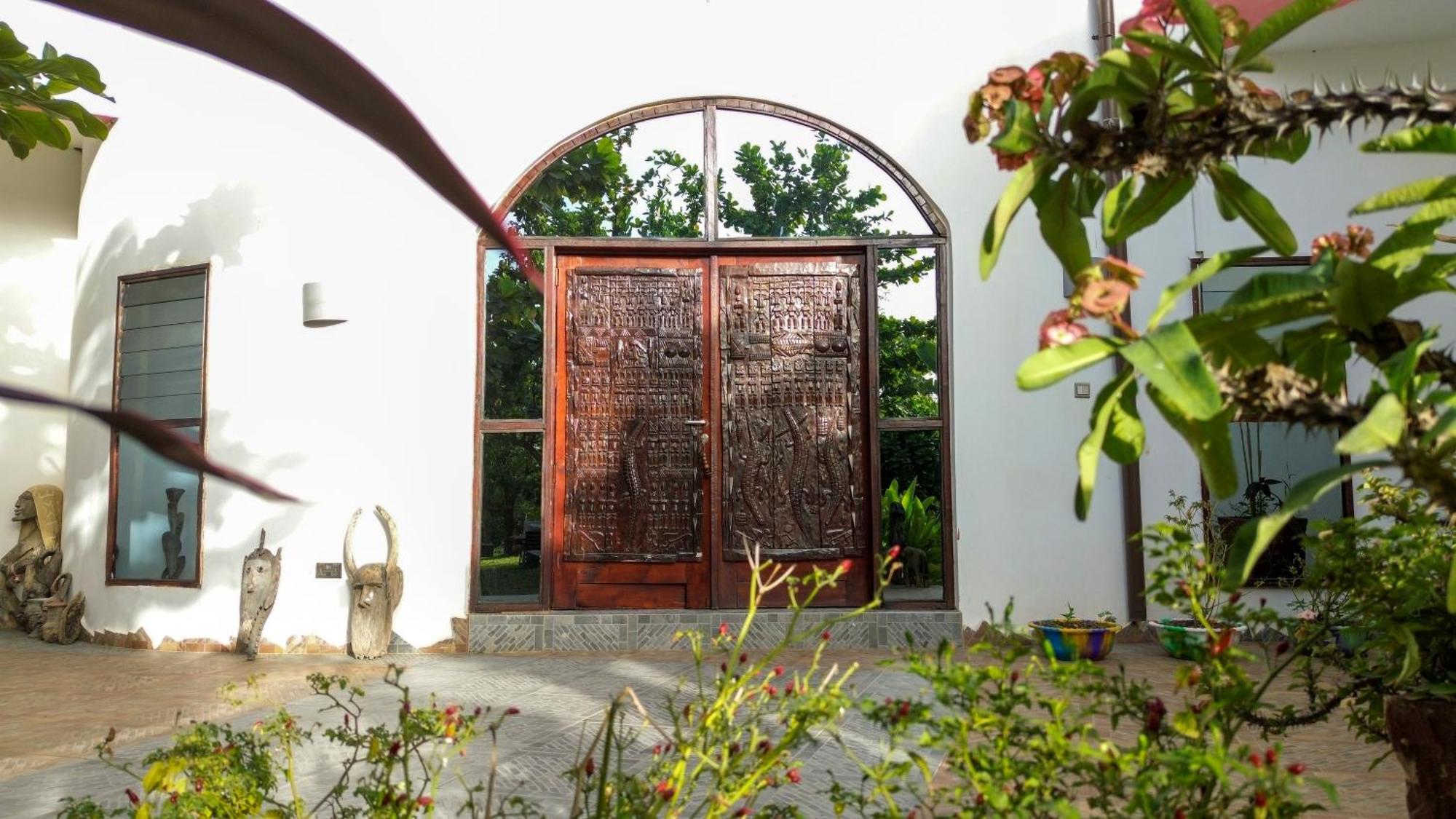 Mama Africa Art Residence & Art Center Gambia Tanji Eksteriør bilde