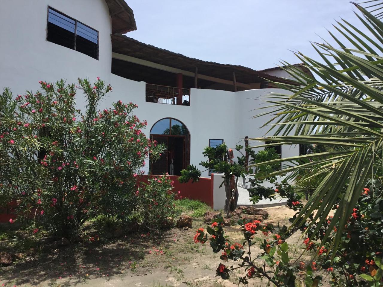 Mama Africa Art Residence & Art Center Gambia Tanji Eksteriør bilde